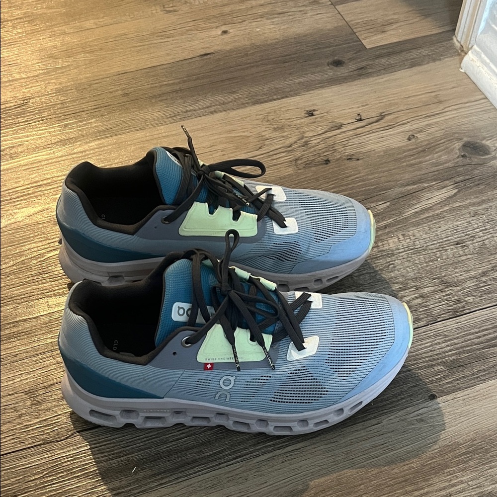 On Cloud Sneakers